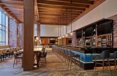 Embassy Suites by Hilton Washington D.C. Convention Center - Image 13