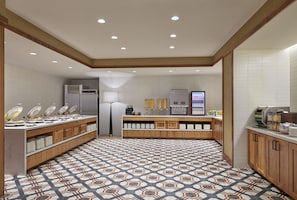 Breakfast area - Embassy Suites by Hilton Washington D.C. – Convention Center (Washington)