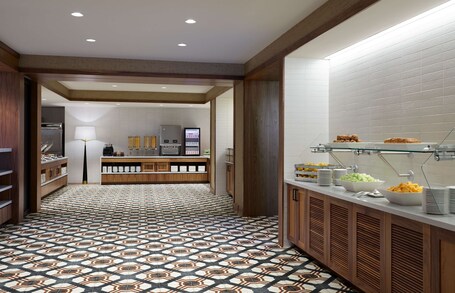 Embassy Suites by Hilton Washington D.C. Convention Center - Image 9