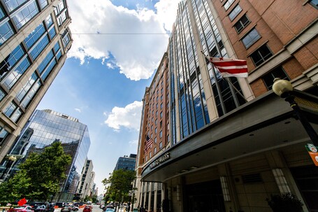 Embassy Suites by Hilton Washington D.C. Convention Center - Image 19