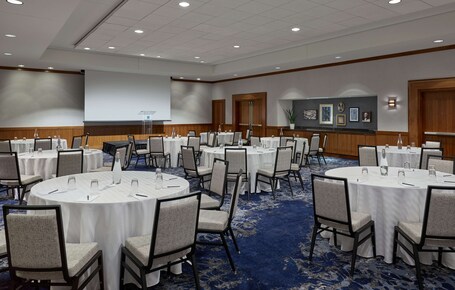 Embassy Suites by Hilton Washington D.C. Convention Center - Image 14