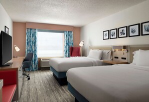 Premium bedding, desk, blackout drapes, iron/ironing board - Hilton Garden Inn Boston-Burlington (Burlington)