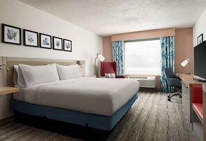 Premium bedding, desk, blackout drapes, iron/ironing board - Hilton Garden Inn Boston-Burlington (Burlington)
