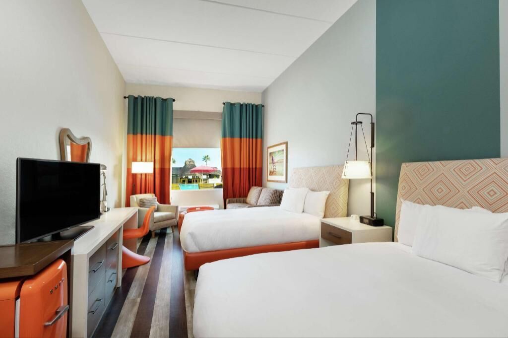 Premium bedding, in-room safe, desk, iron/ironing board