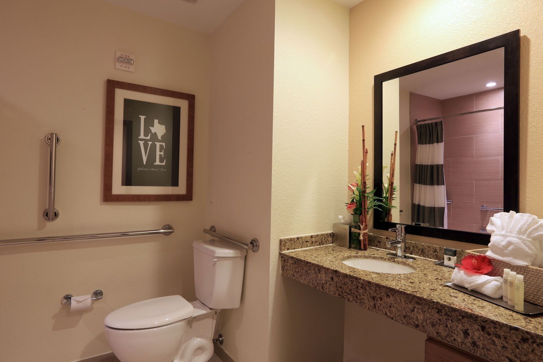 Bathroom | Hair dryer, towels