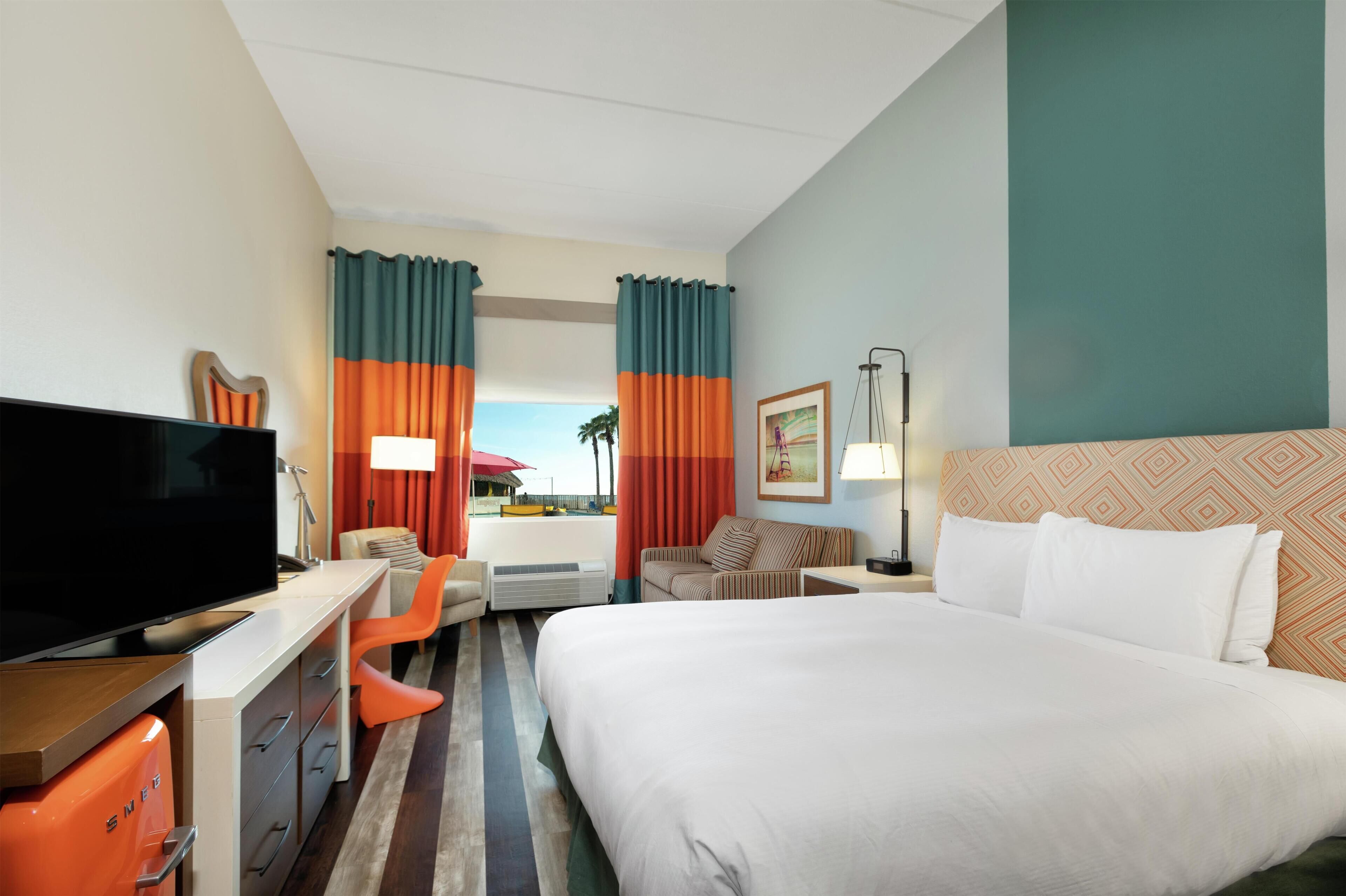 Room, 1 King Bed, Accessible, Bathtub