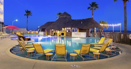 DoubleTree by Hilton Hotel Galveston Beach