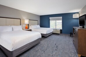In-room safe, desk, iron/ironing board, free cots/infant beds - Holiday Inn Express & Suites Kent - University Area by IHG (Kent)