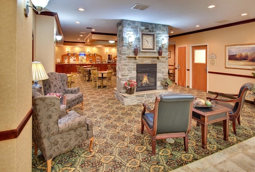 Holiday Inn Express Hotel & Suites Bismarck by IHG