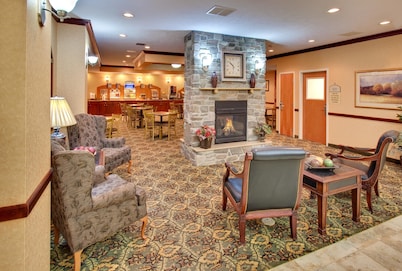 Holiday Inn Express Hotel & Suites Bismarck by IHG