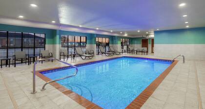 Holiday Inn Express & Suites Lonoke by IHG