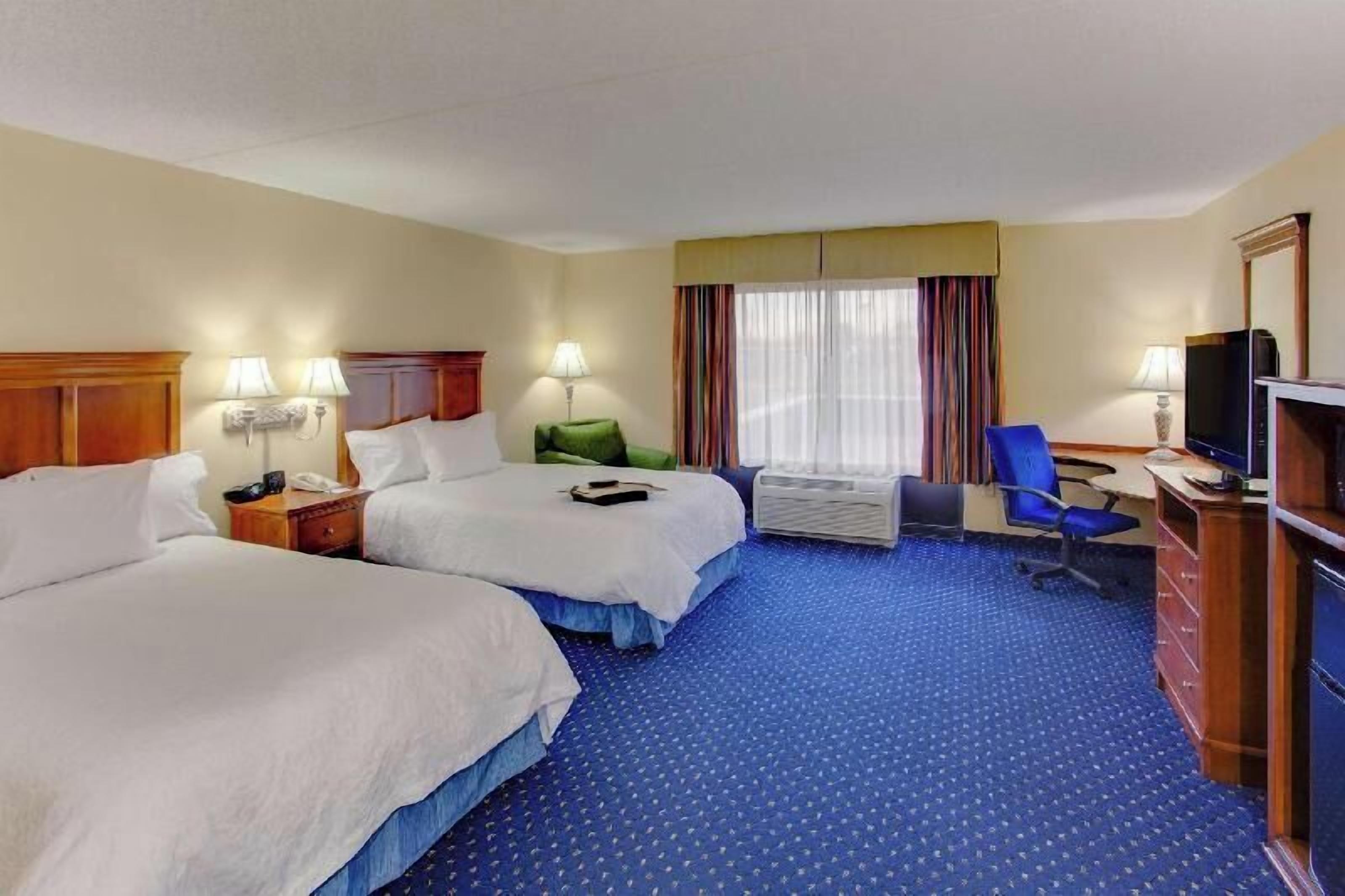 In-room safe, desk, soundproofing, iron/ironing board