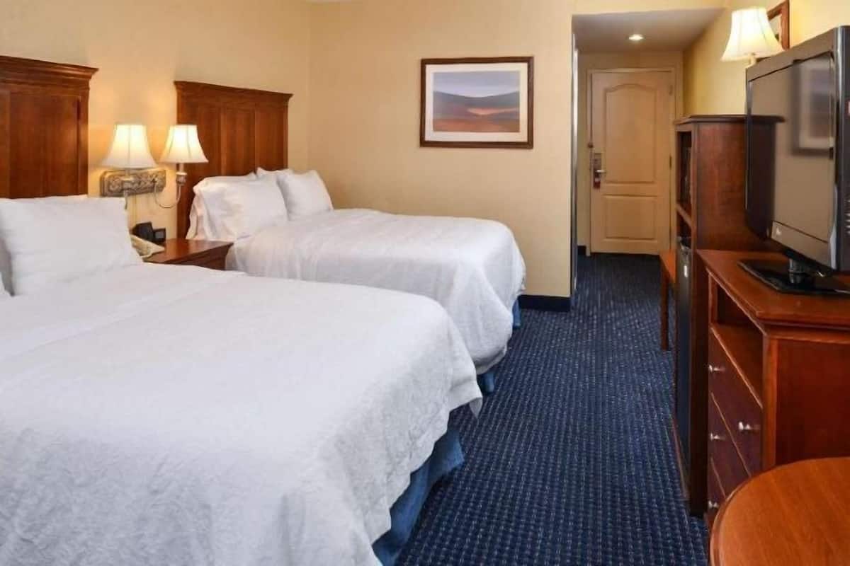 In-room safe, desk, soundproofing, iron/ironing board