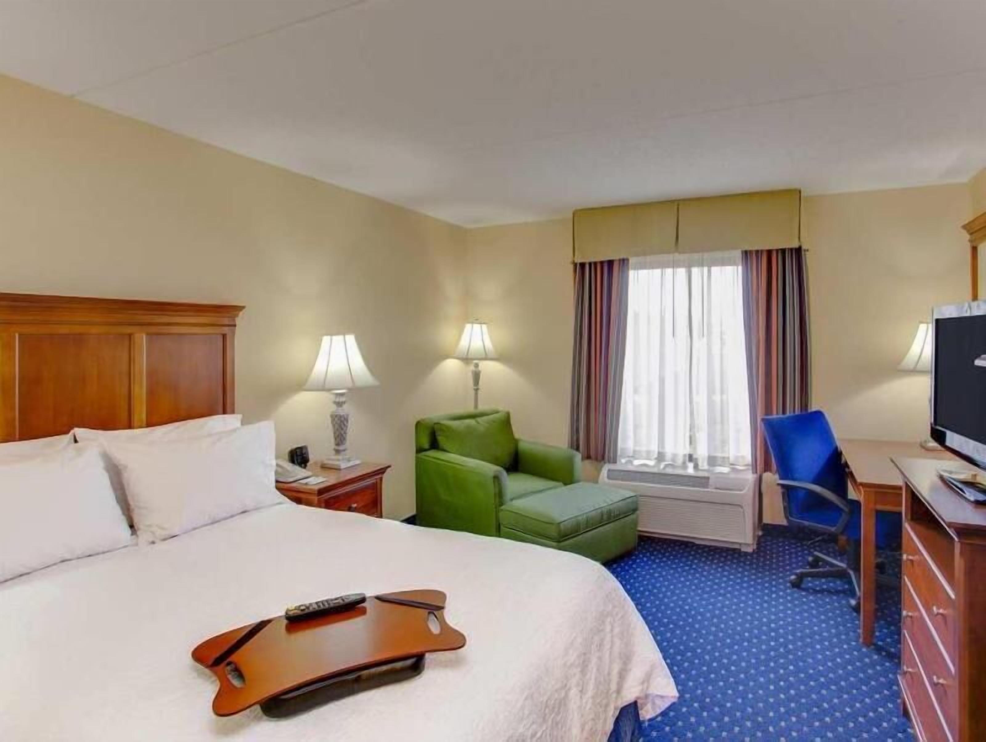 In-room safe, desk, soundproofing, iron/ironing board