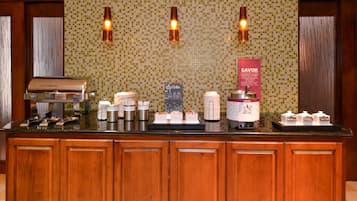 Gratis frukostbuffé varje dag