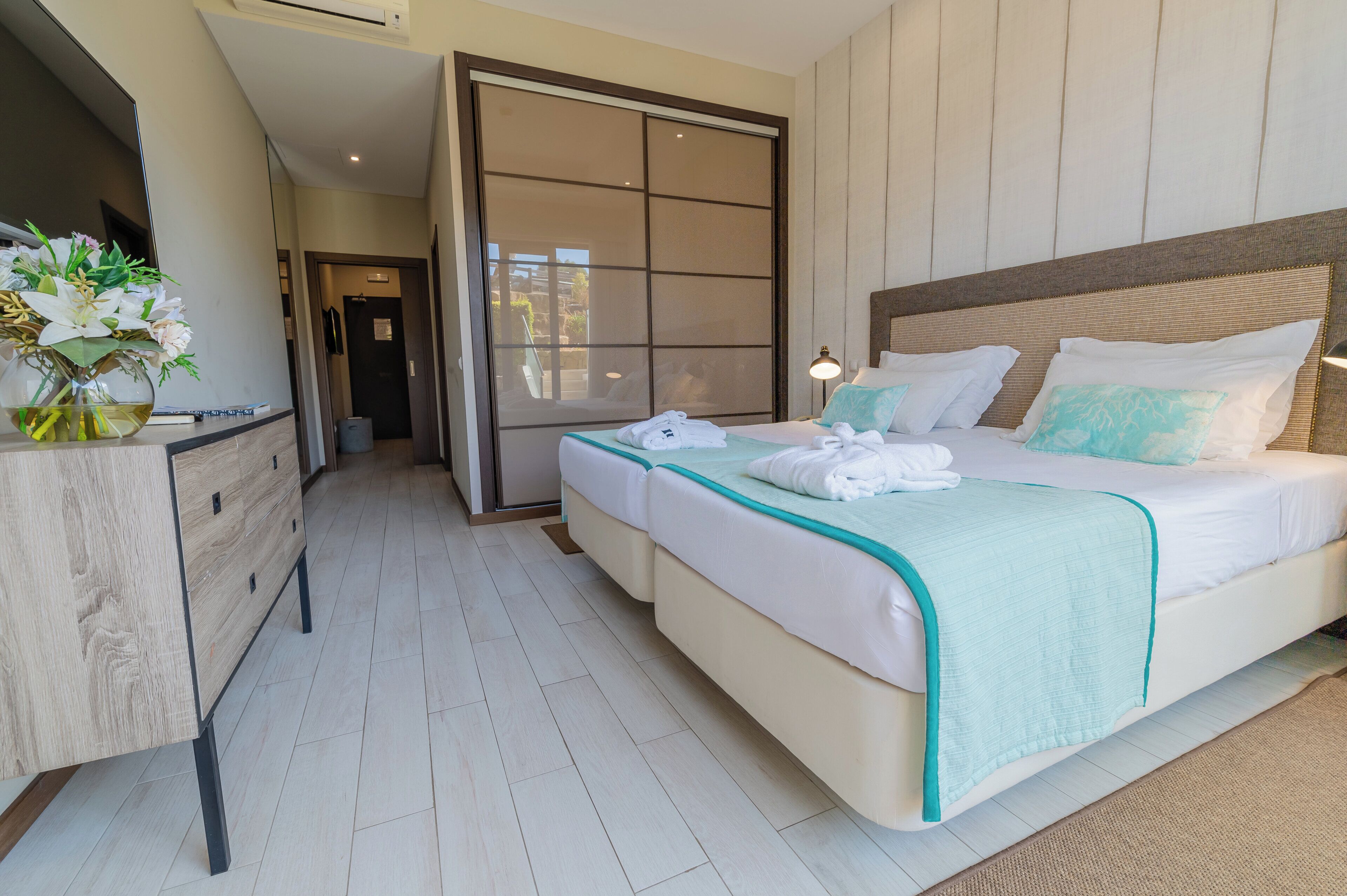 In-room safe, desk, blackout drapes, soundproofing