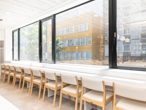 Free daily continental breakfast  - Comfort Hotel Yokohama Kannai (Yokohama)