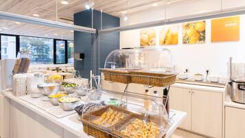 Free daily continental breakfast