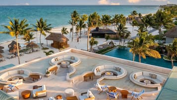 3 barer/lounger, bar i poolen och bar vid poolen