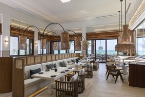 8 restaurants, breakfast, lunch, dinner served; Mexican cuisine  - Fairmont Mayakoba  (Playa del Carmen)