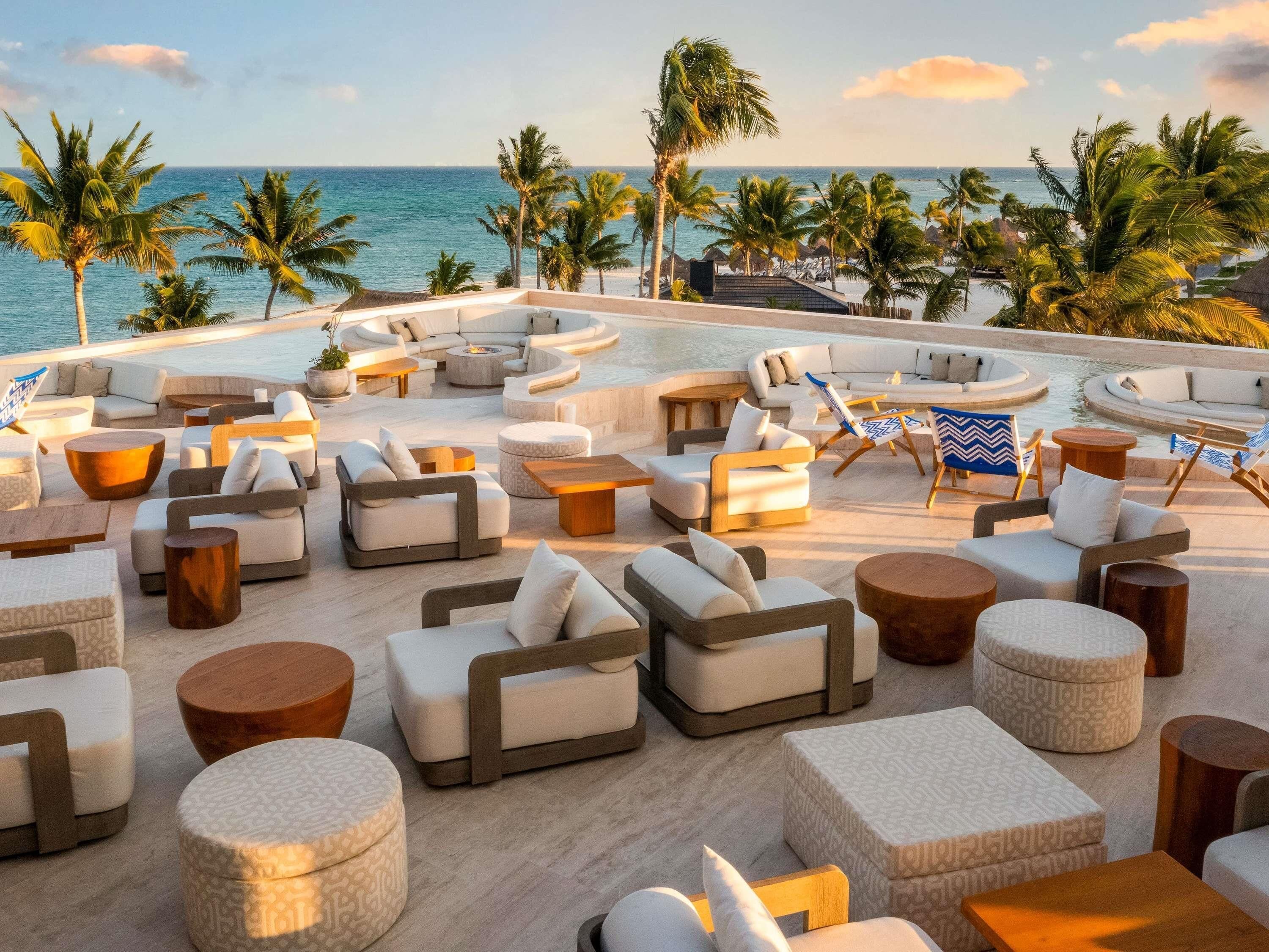 3 bars/lounges, swim-up bar, poolside bar