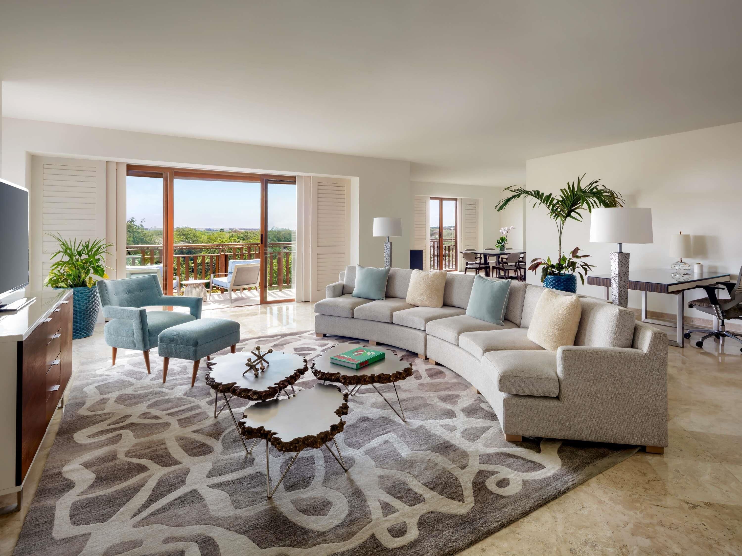 Egyptian cotton sheets, premium bedding, down comforters, pillowtop beds