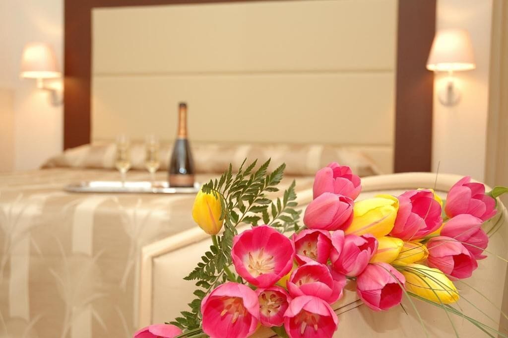 minibar, in-room safe, blackout curtains, soundproofing