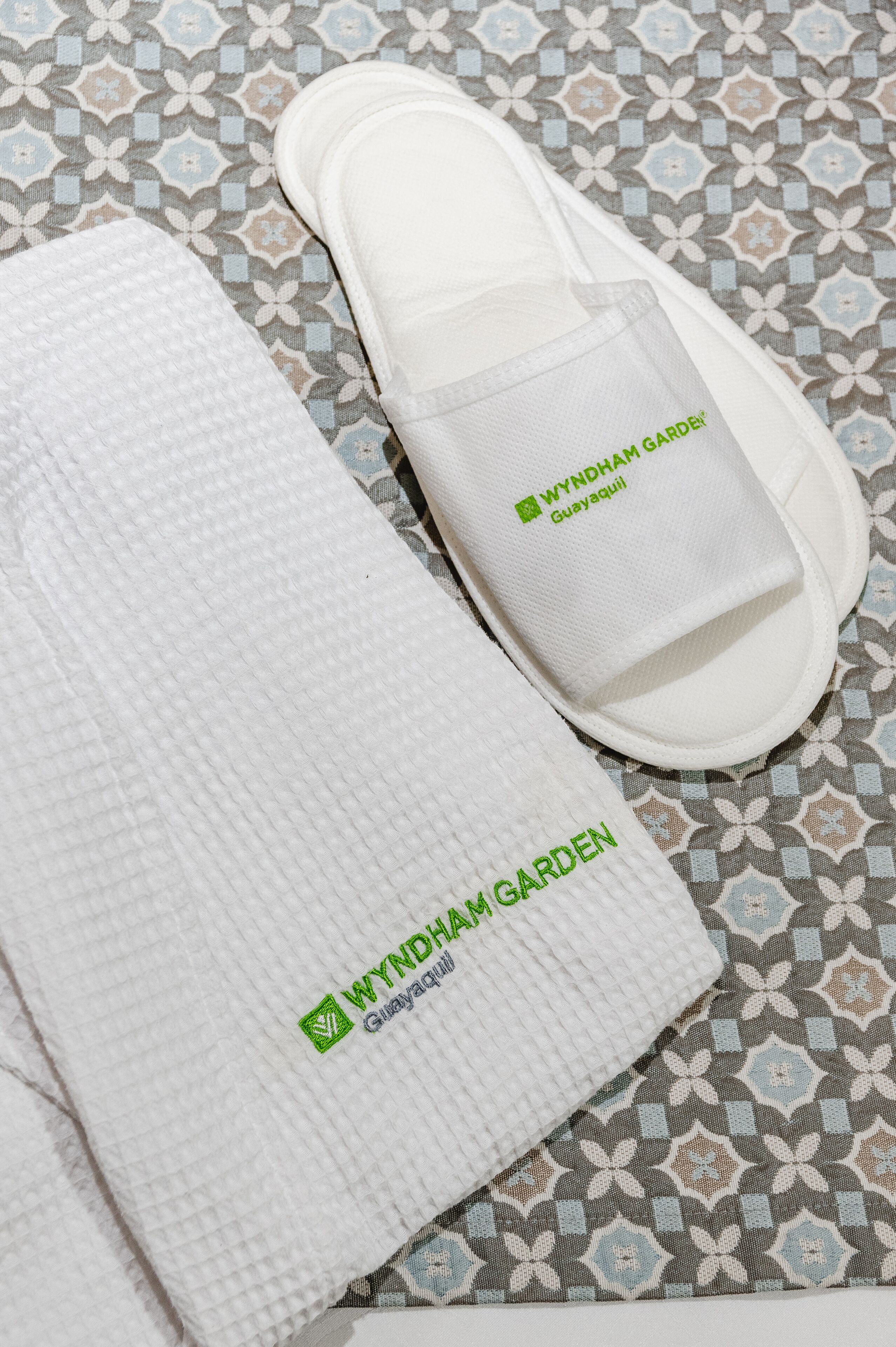 egyptian cotton sheets, premium bedding, down duvets, pillow-top beds