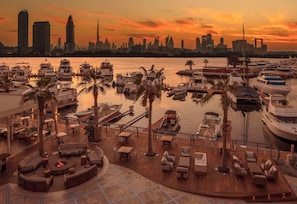 11 restaurants, breakfast, lunch served; Modern European cuisine