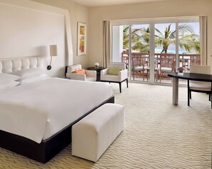Room, 1 King Bed, Lagoon View