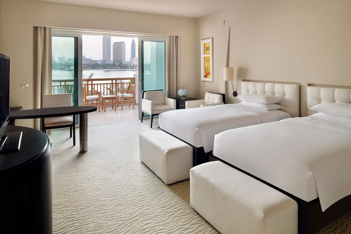 1 bedroom, premium bedding, down duvets, minibar