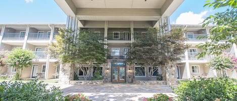 Entrada al alojamiento