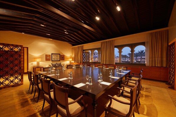 Meeting facility
