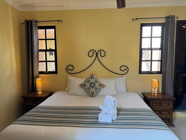 Superior Room, 1 King Bed, Non Smoking, Garden Area