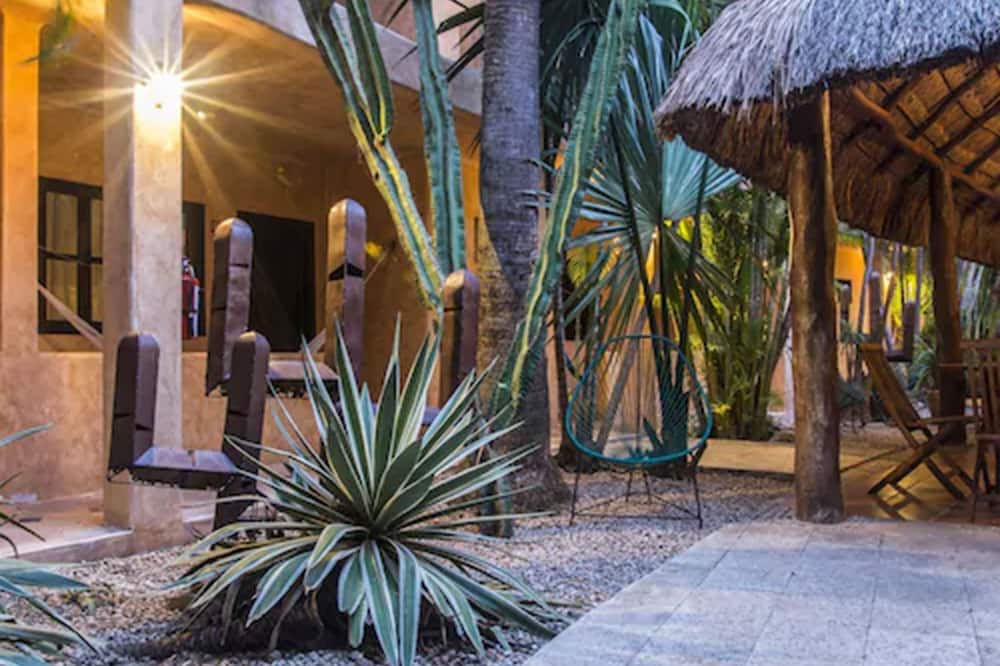 Hotel Barrio Latino