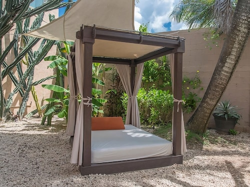 Hotel Barrio Latino