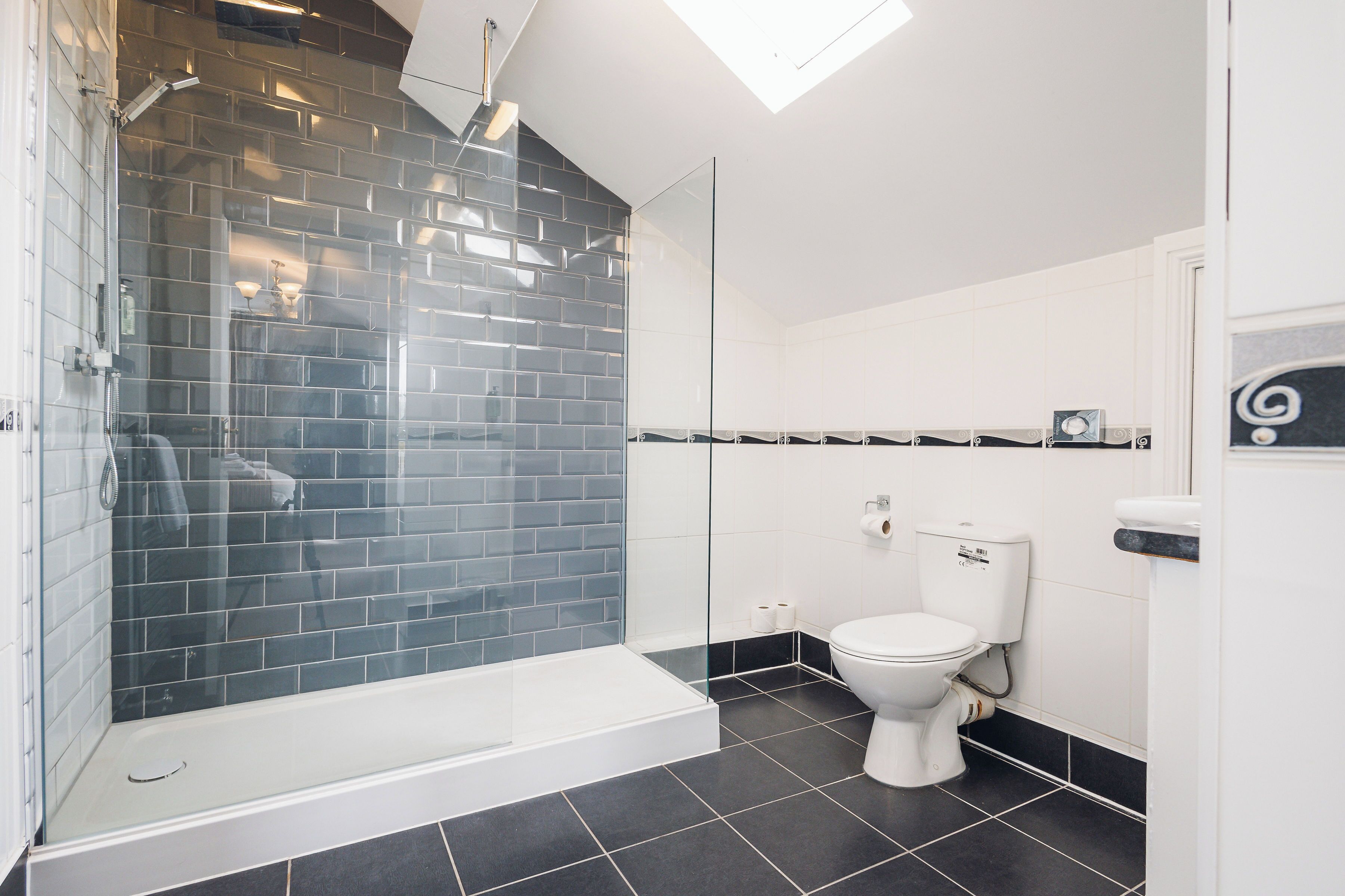triple room | bathroom | shower, hair dryer, towels