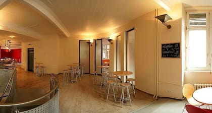 All In Hostel / Hotel Berlin