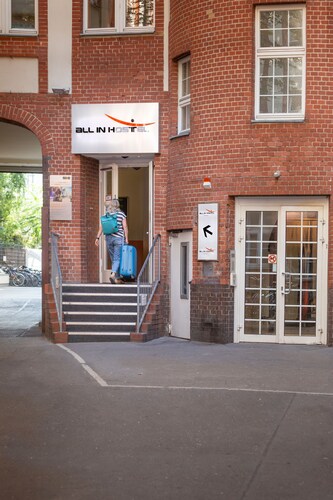 All In Hostel / Hotel Berlin