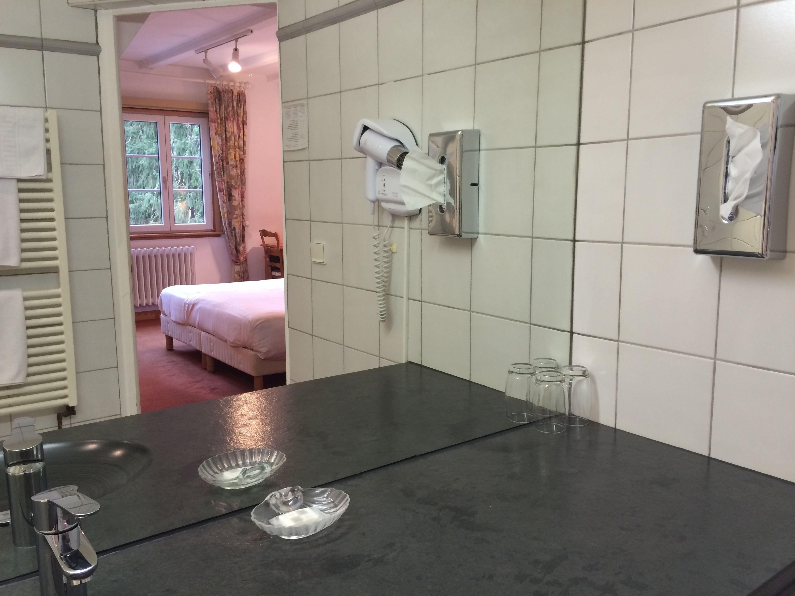 double room (confort plus) | bathroom | bathtub, hair dryer