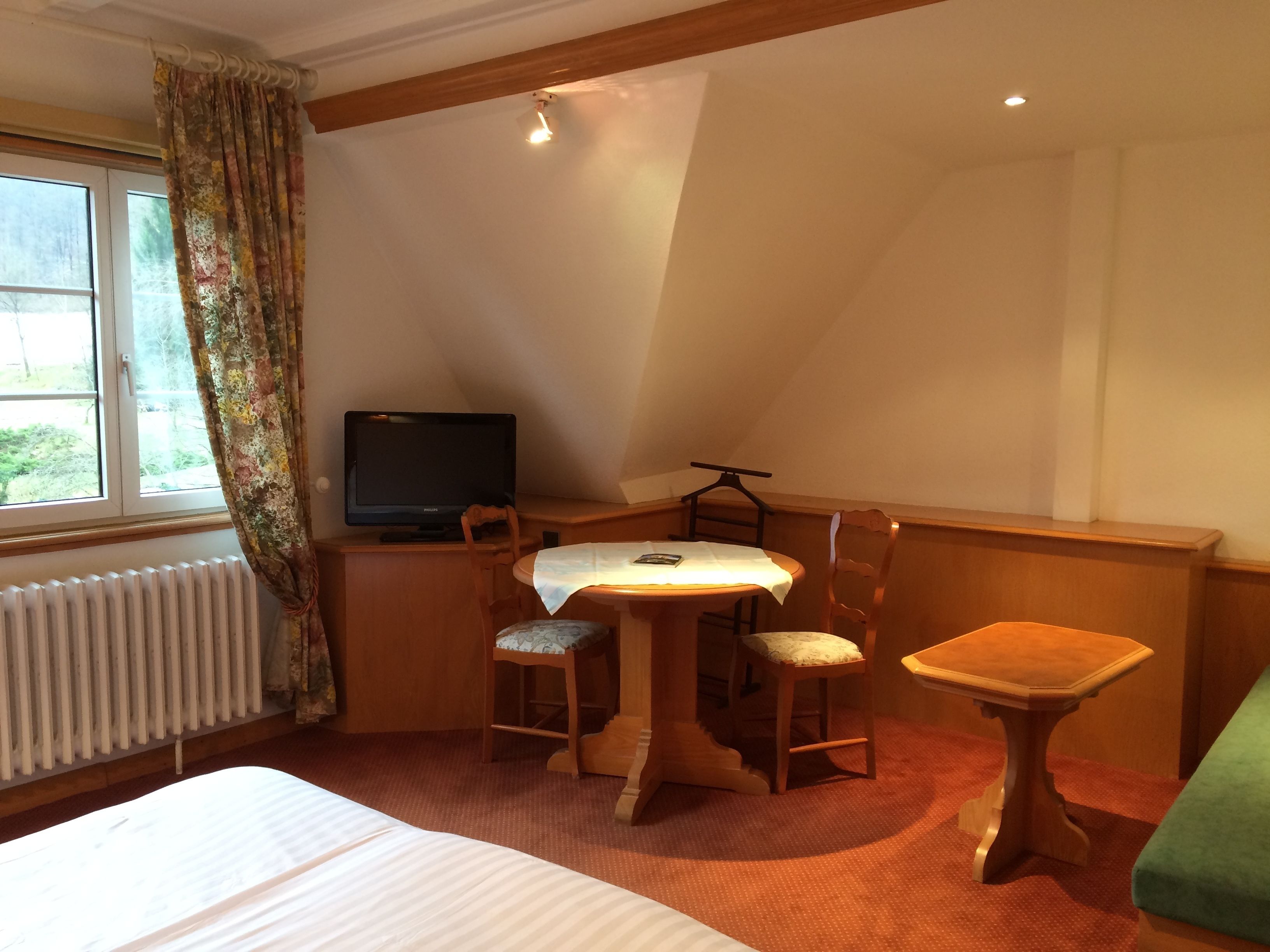 double room (confort plus) | desk, soundproofing, free wifi, alarm clocks