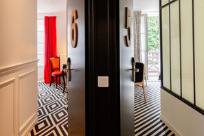 Privilege double room | Minibar, in-room safe, individually decorated, individually furnished