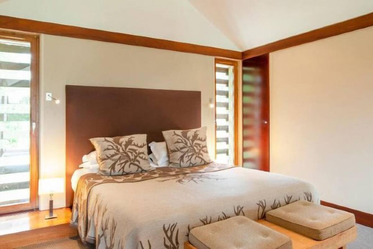 Minibar, in-room safe, desk, blackout curtains