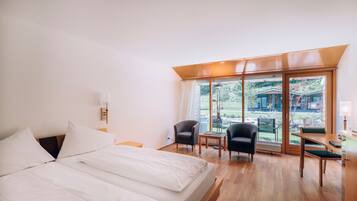 Doppelzimmer (Pavillon) | Daunenbettdecken, Zimmersafe, Schreibtisch, Verdunkelungsvorhänge