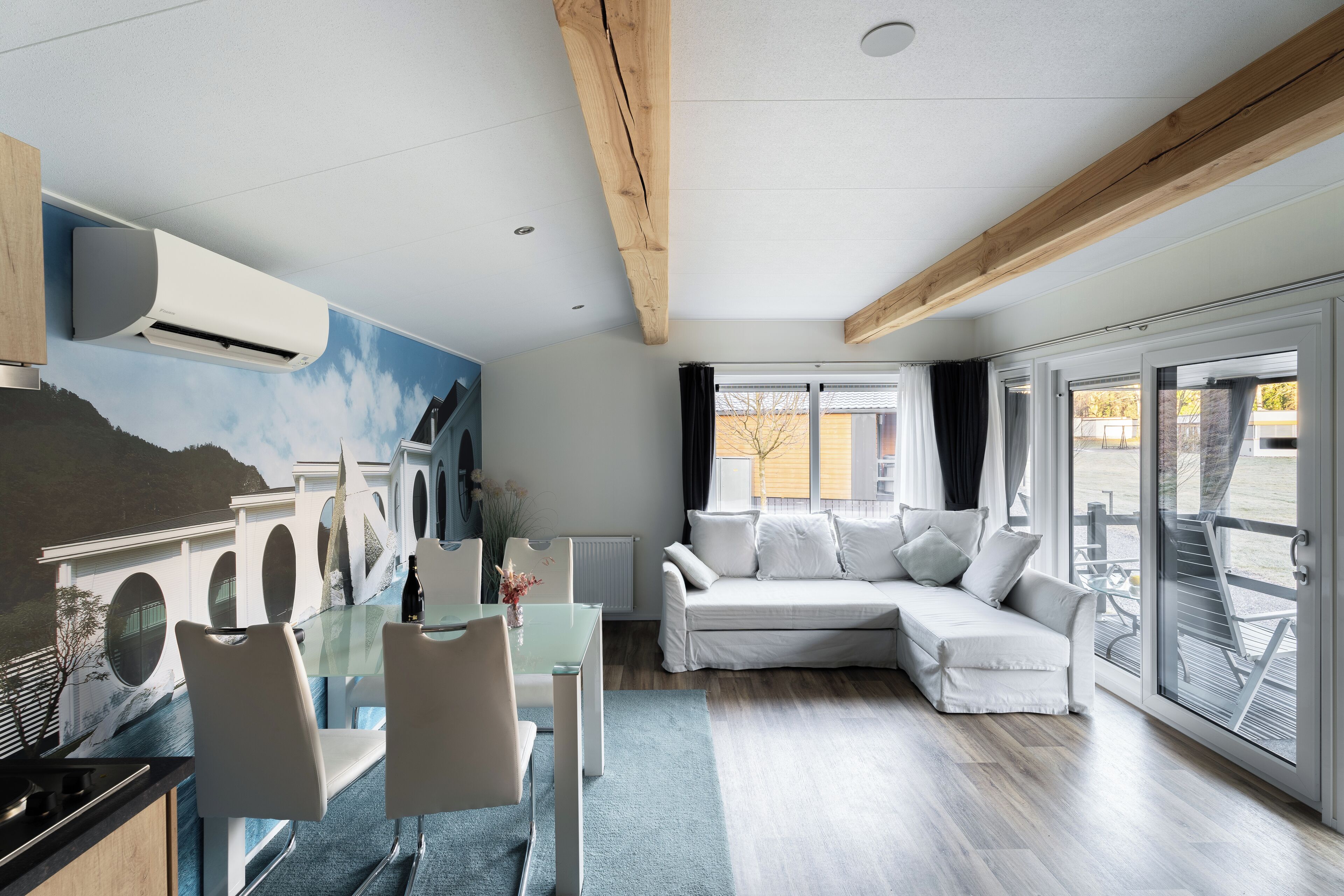 standard room | living area | flat-screen tv