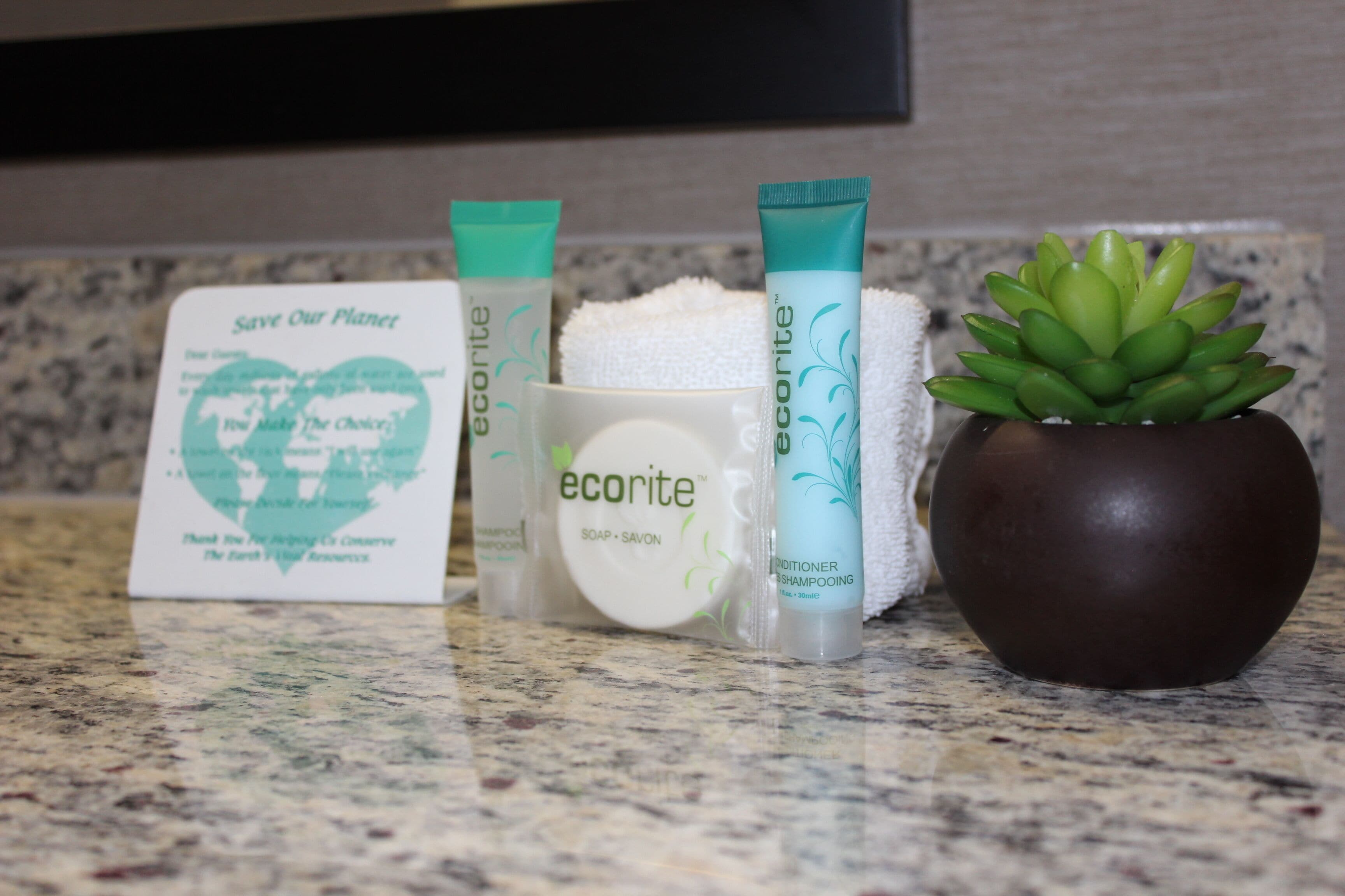 1 bedroom, in-room safe, desk, blackout curtains