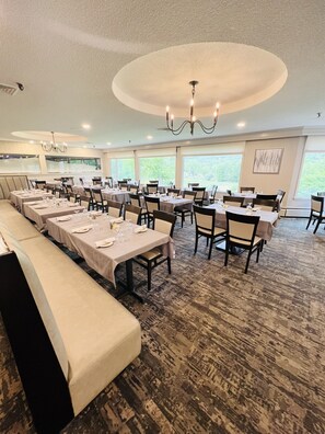 Frühstück und Abendessen