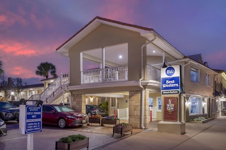 Exterior. Best Western Historic Bayfront