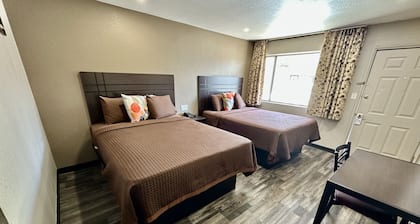 West Inn NAU - Downtown Flagstaff