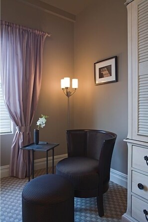 Deluxe Double, 2 Double Beds | Living area - Blue Bay Inn (Atlantic Highlands)